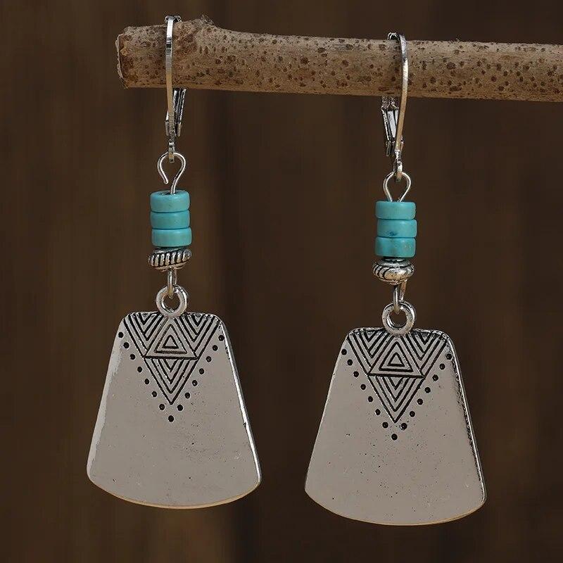 Vintage-Style Turquoise Stone Shovel Earrings