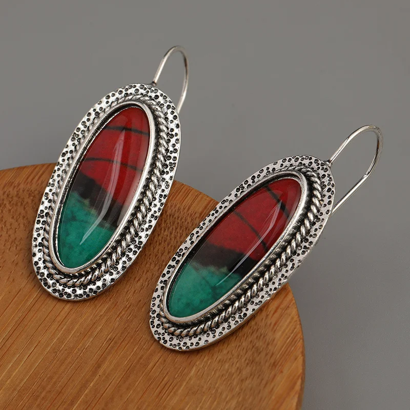 Brincos com Pedras Vermelhas e Verdes Estilo Vintage