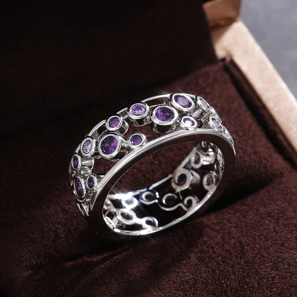Vintage zilverkleurige ring ingelegd met zirkonia