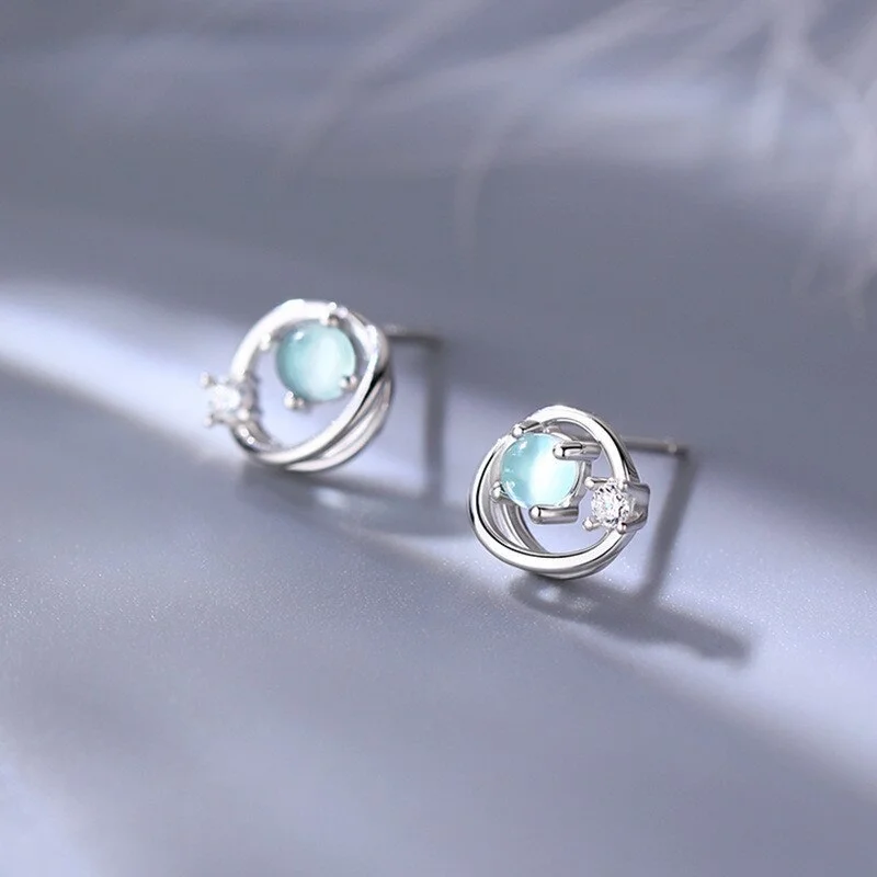 Vintage maanoorbellen met kristal