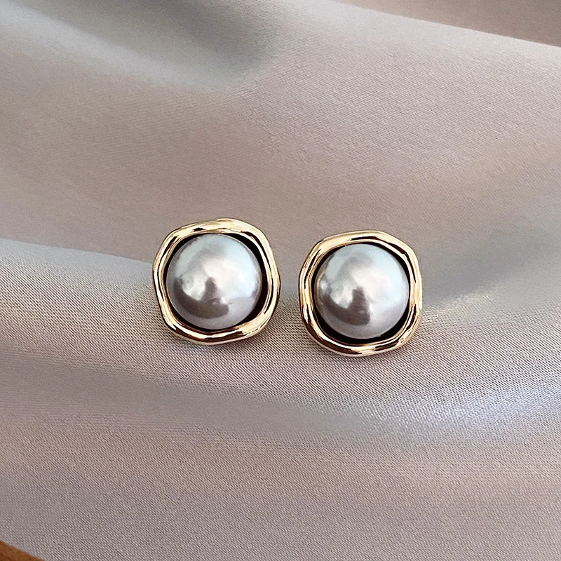 Vintage-Style Grey Pearl Stud Earrings with Silver-Tone Frame