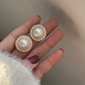 Shiny Pearl Earrings