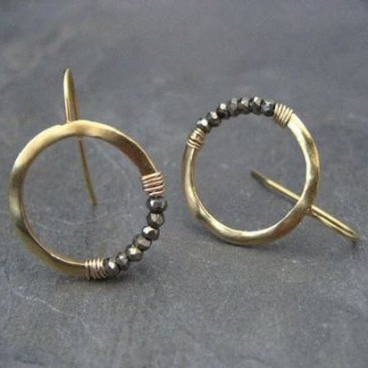 Vintage-Style Gold-Tone Hollow Hoop Earrings