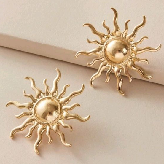 Vintage-Style Gold-Tone Sun Earrings with Solar Motif