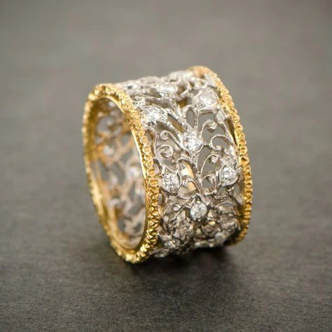 Gold-Tone Framed Band Ring with Zirconia Ivy Pattern
