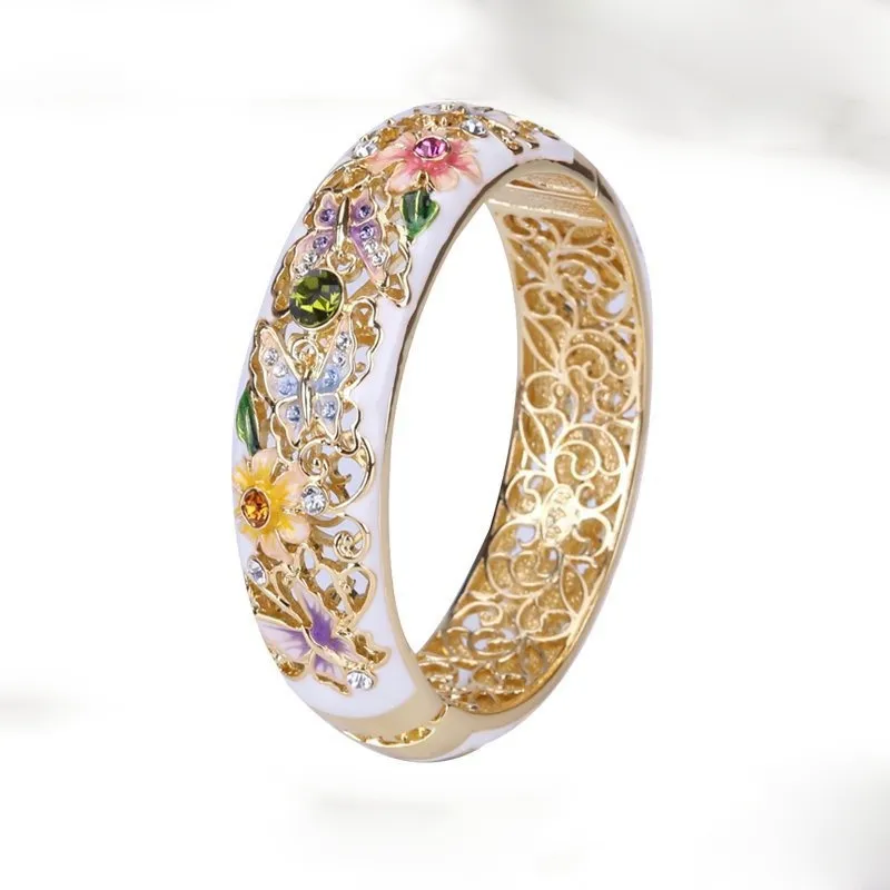 Vintage-Style Nature Gold-Tone Ring