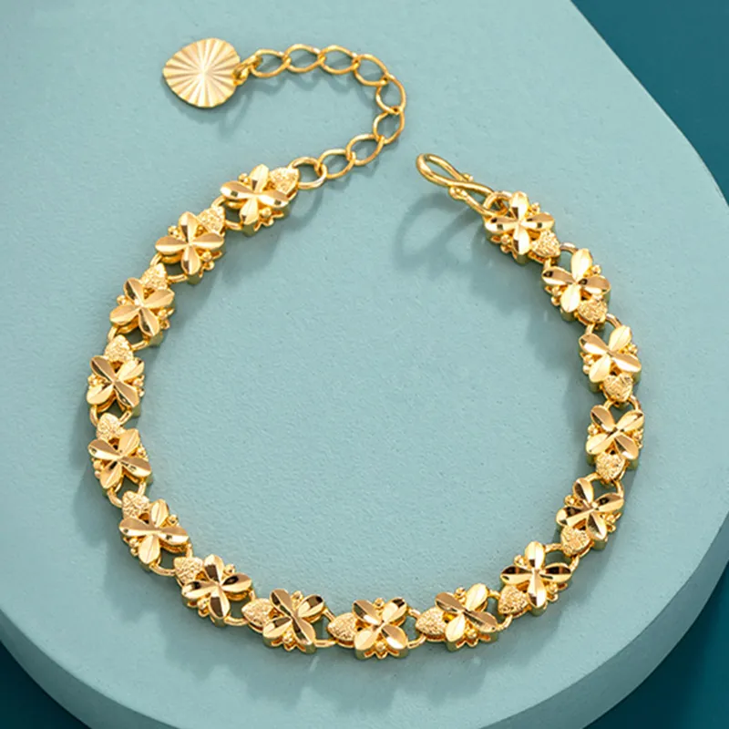 Vintage-Style Gold-Tone Daisy Bracelet