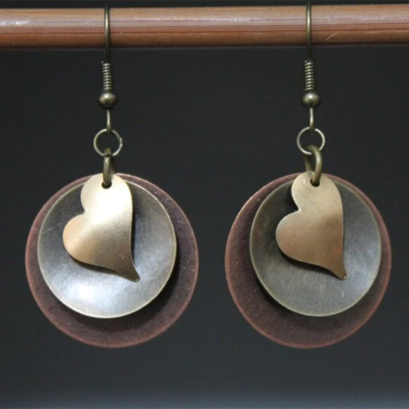 Vintage goudkleurige ronde oorbellen met hart
