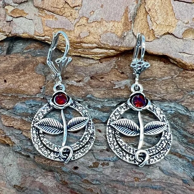 Brincos Libélula em Filigrana com Cristais Vermelhos Estilo Vintage