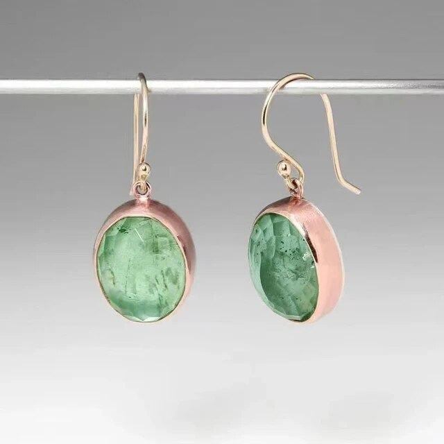 Boucles d'oreilles pendantes ovales pierre verte style vintage