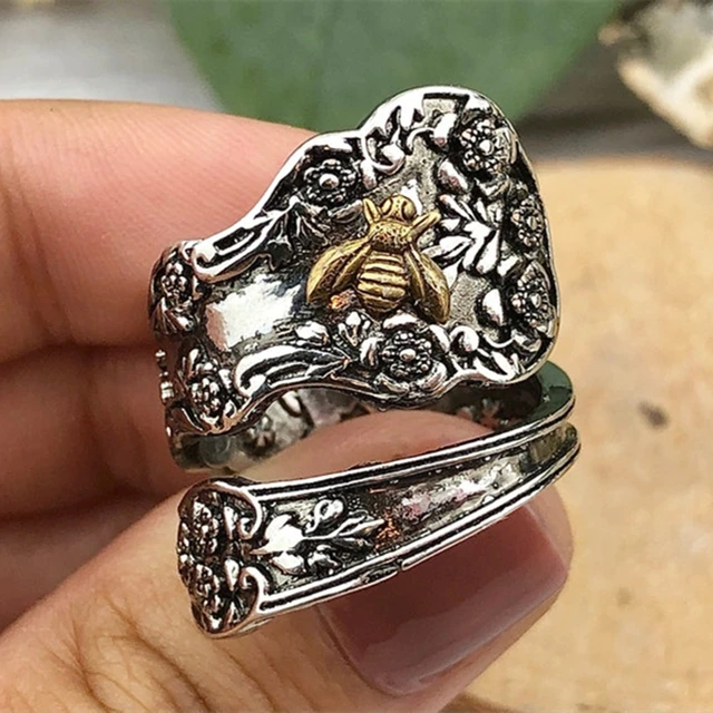 Vintage-Style Inlaid Gold-Tone Bee Ring