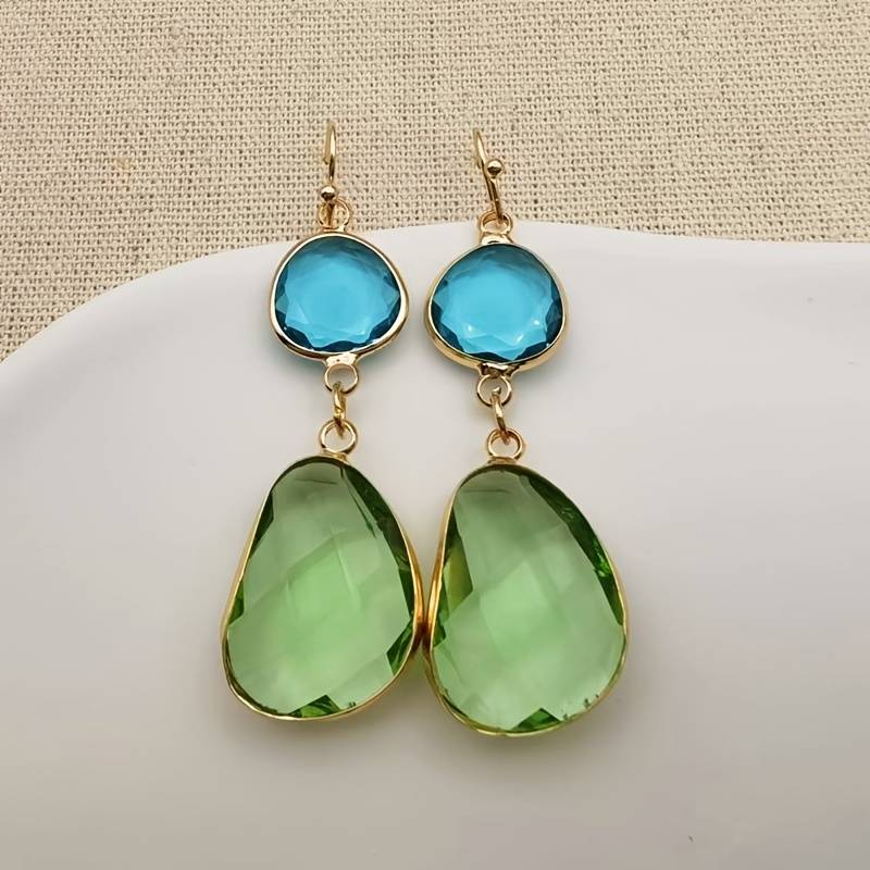 Oorbellen met blauw en groen kristal in vintagestijl