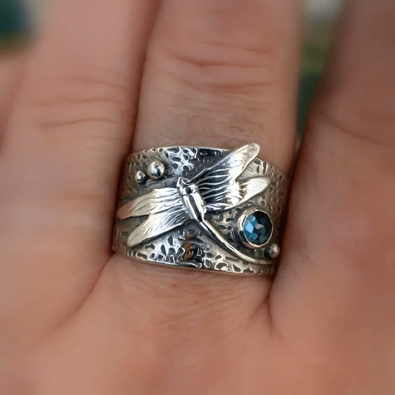 Vintage-Style Blue Crystal Dragonfly Silver-Tone Ring