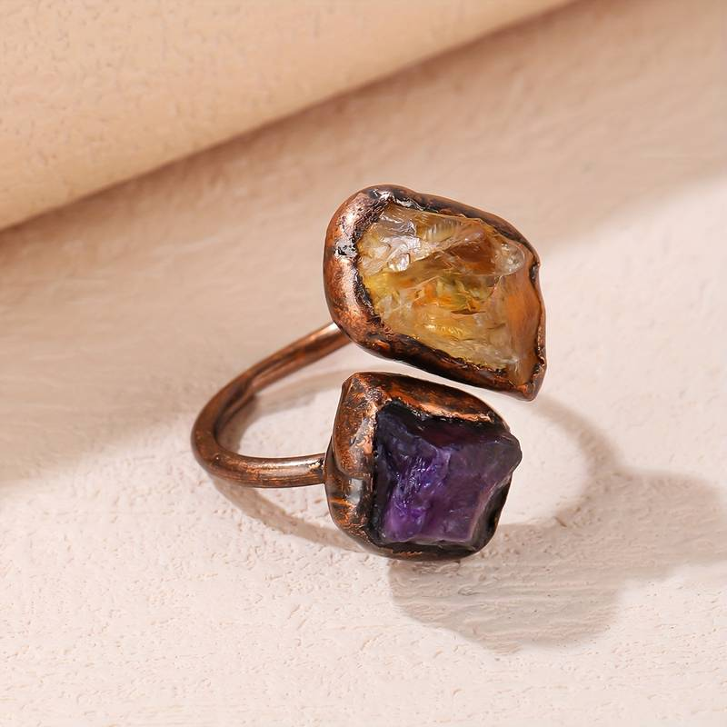 Vintage-Style Inlaid Stone Ring in Two Colours