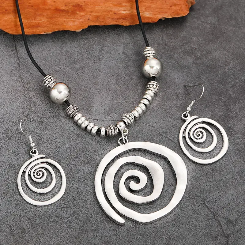 Vintage-Style Silver-Tone Maze Set