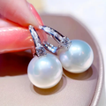 Pearl Earrings in Shiny Silver Tone
