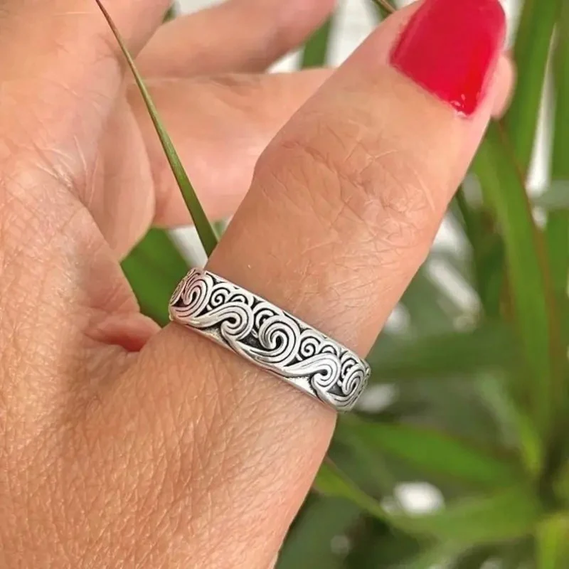Vintage-Style Silver-Tone Wave Ring