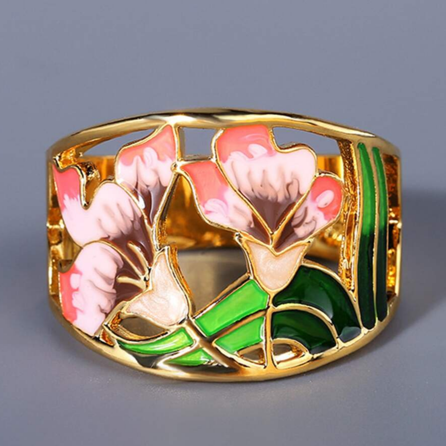 Vintage-Style Gold-Tone Enamel Flower Ring