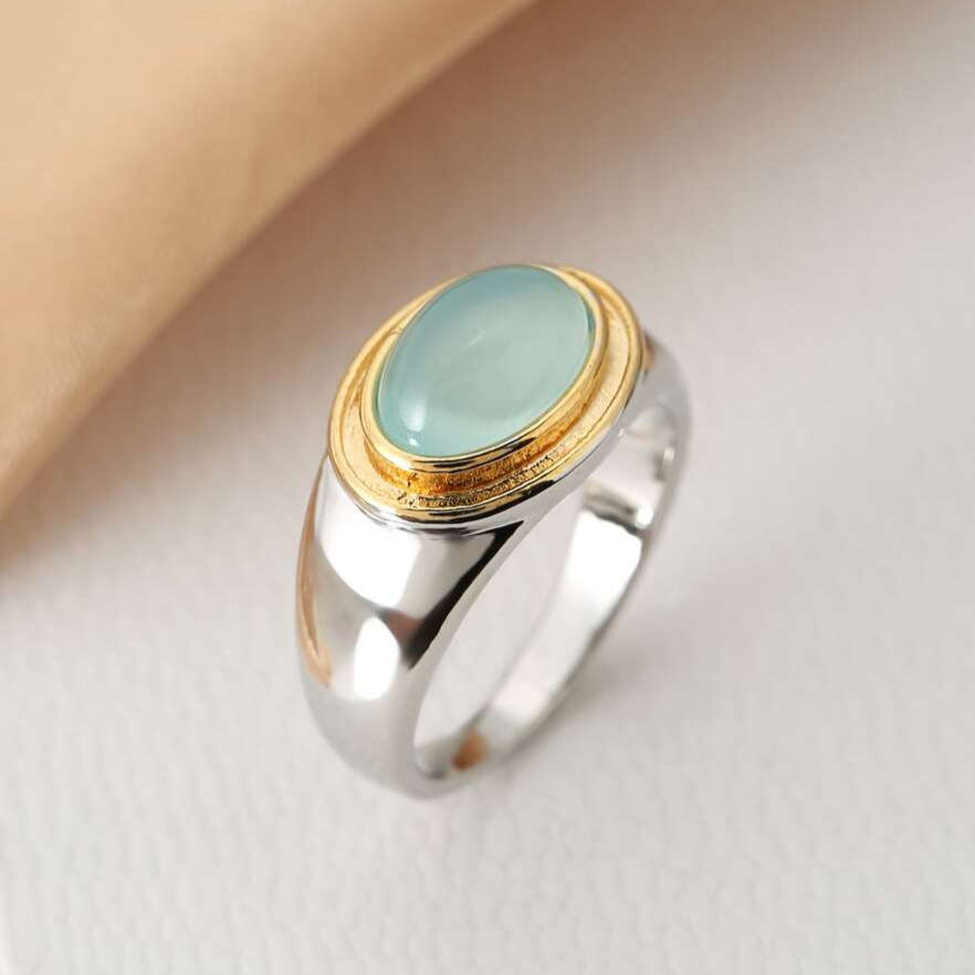 Vintage ring met groene maansteen