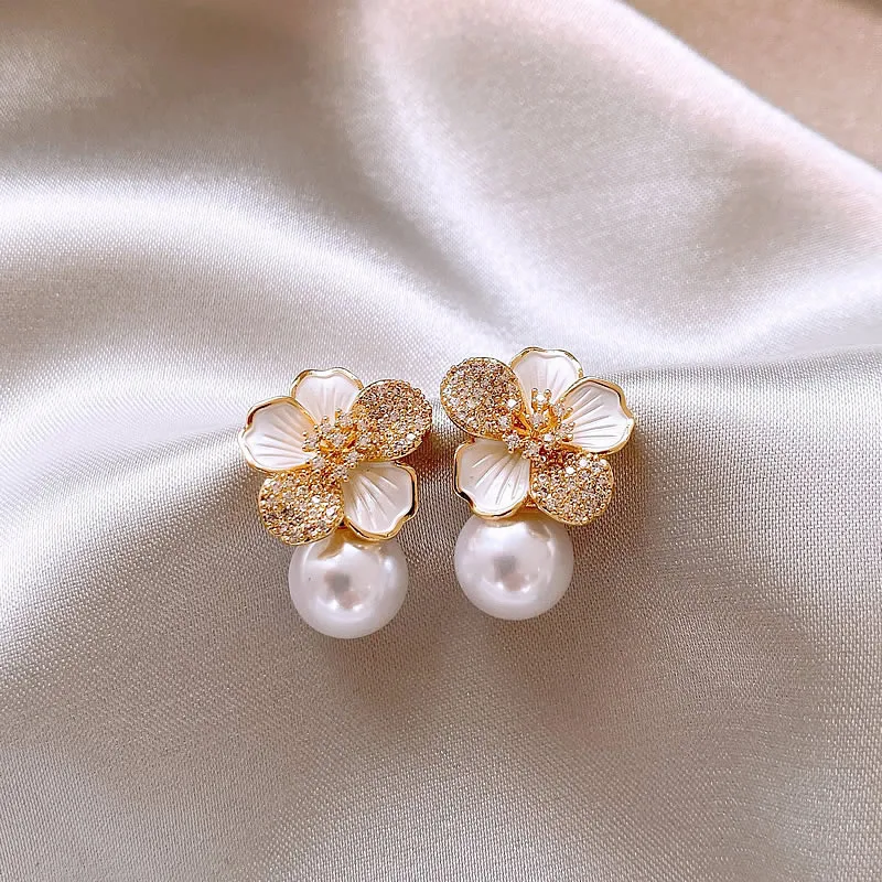 Flower and Pearl Earrings with Bright Finish