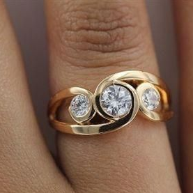 Vintage-Style Boho Inlaid Zirconia Spiral Gold-Tone Ring