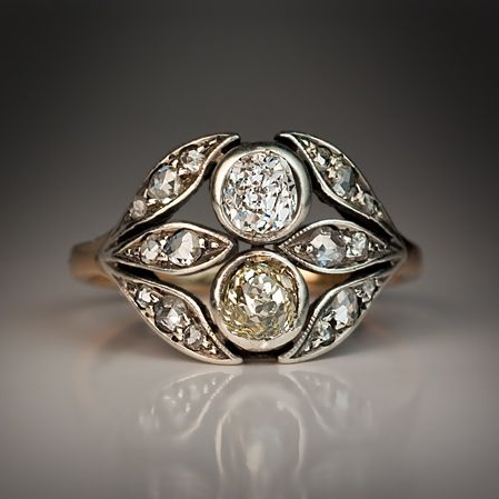 Vintage-Style Bright Treasure Ring