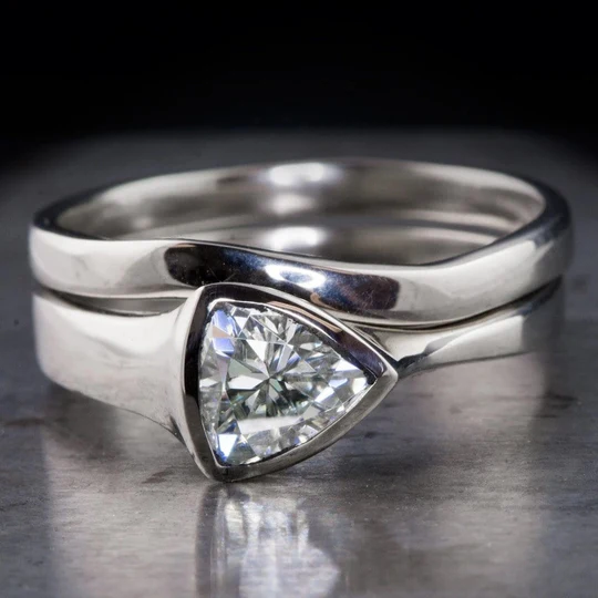 Vintage-Style Zirconia Layered Silver-Tone Ring