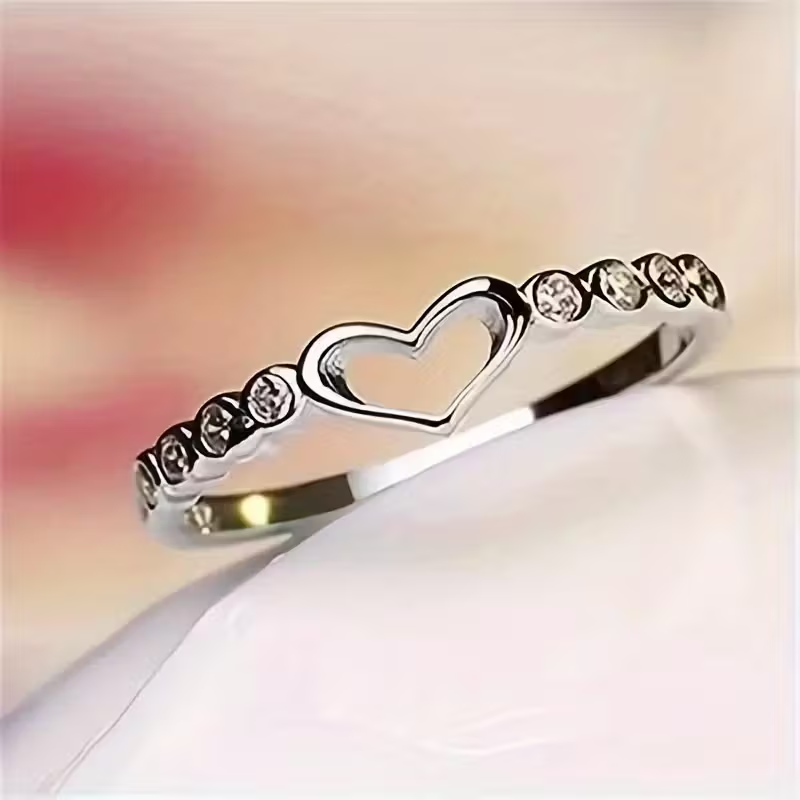 Heartline Ring