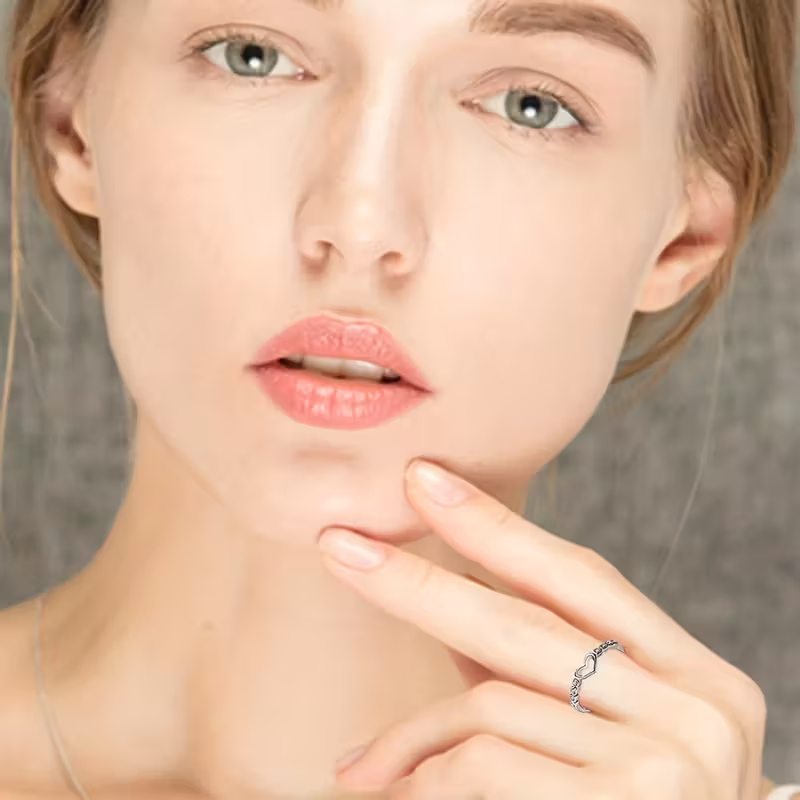 Heartline Ring