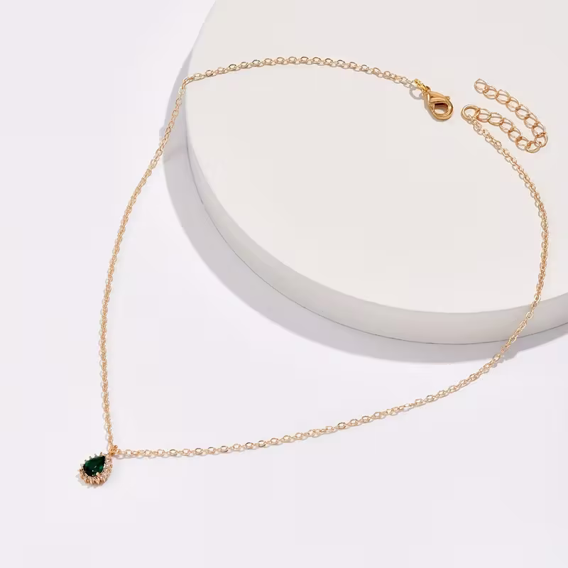 Emerald-Look Dew Necklace