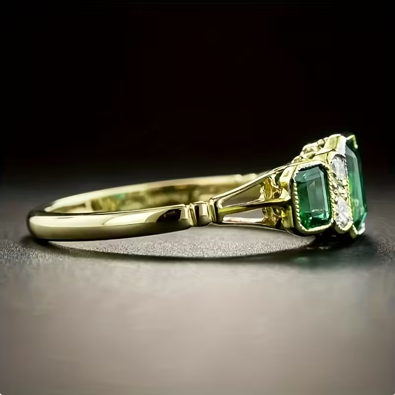 Heirloom-Style Ring