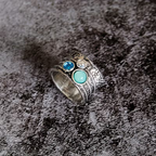 Boho bloemenring met edelsteenlook