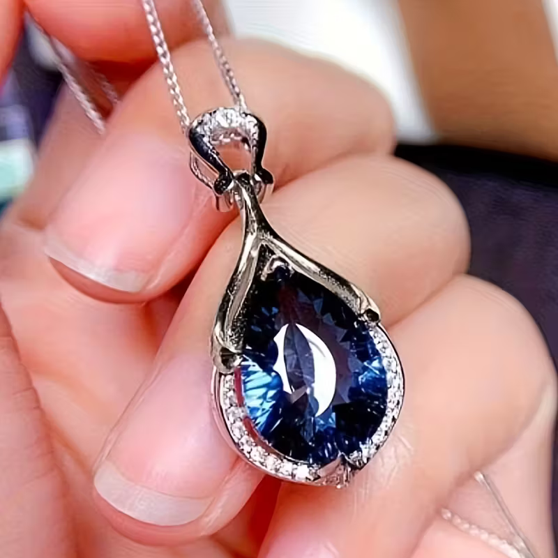 Middernachtketting met druppel in saffierlook