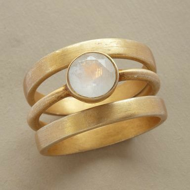 Vintage-Style Gold-Tone and Inlaid Moonstone Ring