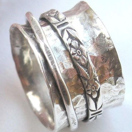 Vintage-Style Silver-Tone Flower Layered Ring