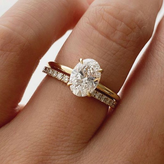 Vintage-Style Inlaid Classic Crystal Ring