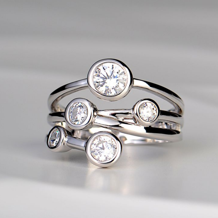 Vintage gelaagde zilverkleurige ring met zirkonia