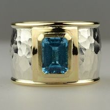 Vintage-Style Two-Tone Blue Crystal Ring