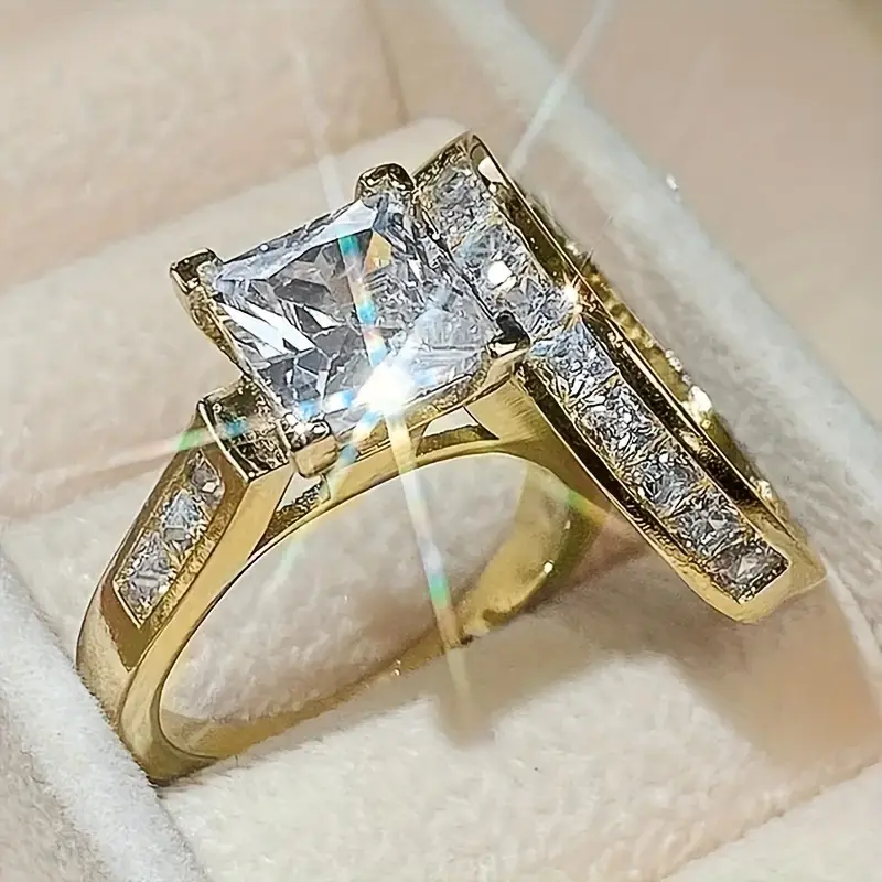 Vintage-Style Gold-Tone Zirconia Ring Pack
