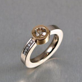 Vintage-Style Inlaid Orange Glass Zirconia Ring