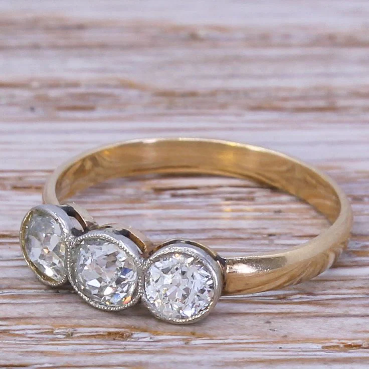 Vintage-Style Triple Crystal Gold-Tone Ring