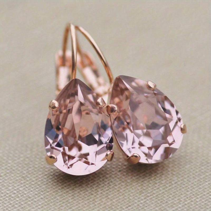 Boucles d'oreilles pendantes verre rose style vintage