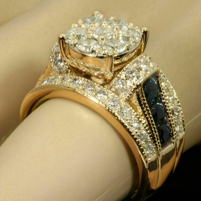 Skinnende krystalring i vintagestil