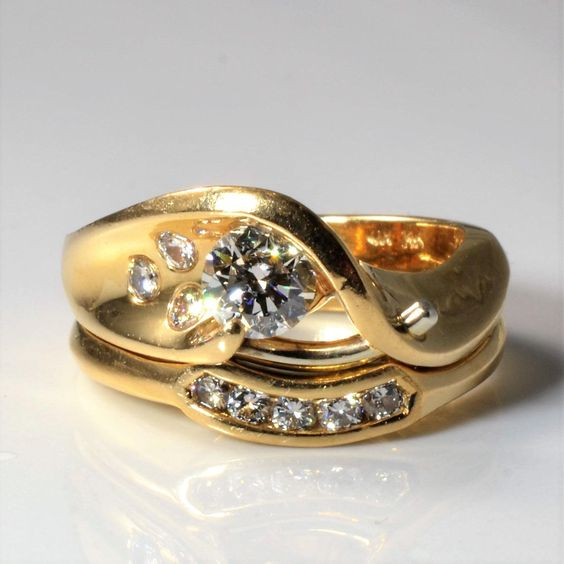Vintage-Style Spiral Irregular Gold-Tone Zirconia Ring