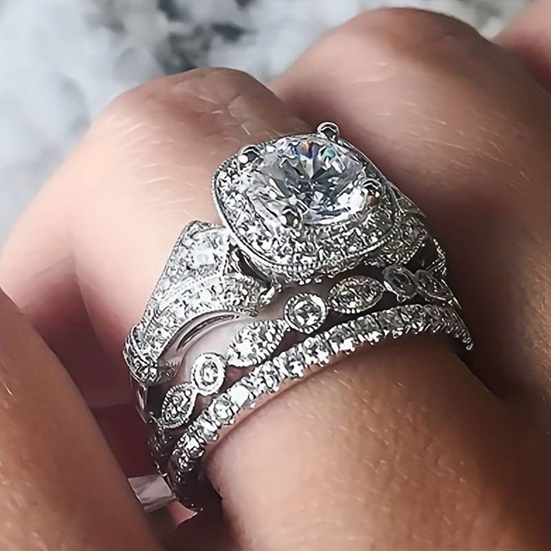 Vintage-Style Sparkling Silver-Tone Ring