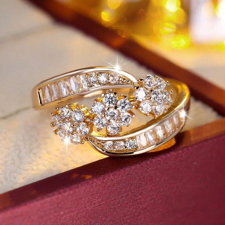 Vintage-Style Irregular Spiral Zirconia Gold-Tone Ring