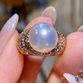 Anel Dourado com Pérola Branca Estilo Vintage