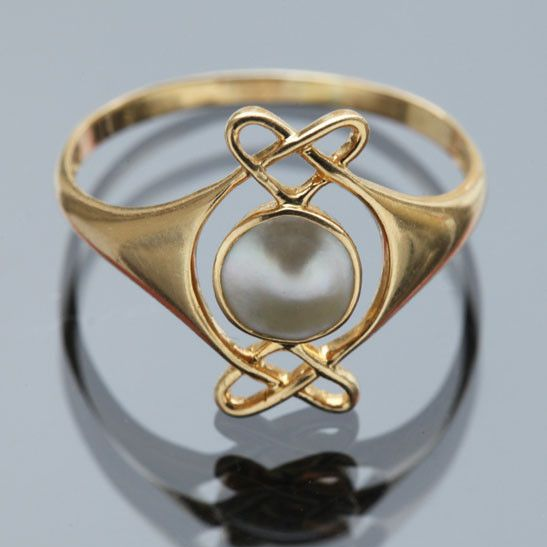 Vintage ring met parel en goudkleurig hart