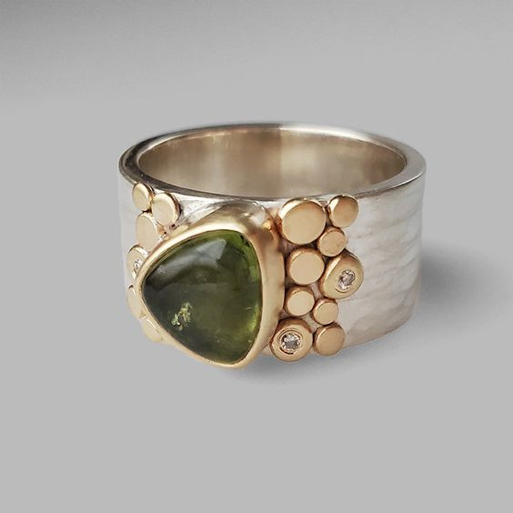 Vintage-Style Green Olive Glass Two-Tone Ring
