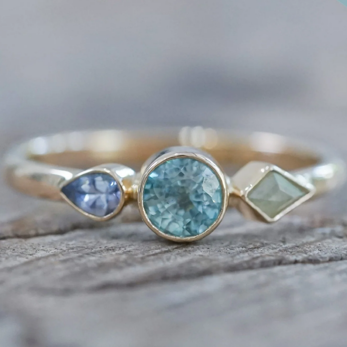 Vintage-Style Blue Stones Ring